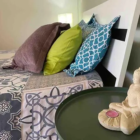 2 Bedroom By A Park Apartamento *