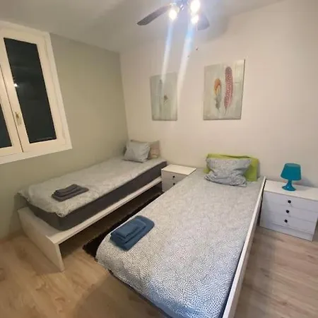 2 Bedroom By A Park Appartement *