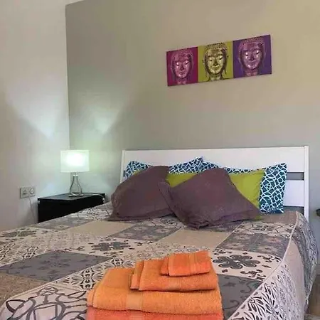 2 Bedroom By A Park Appartement *
