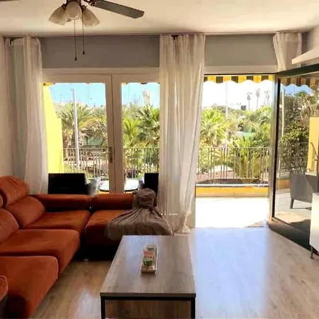 2 Bedroom By A Park Appartement